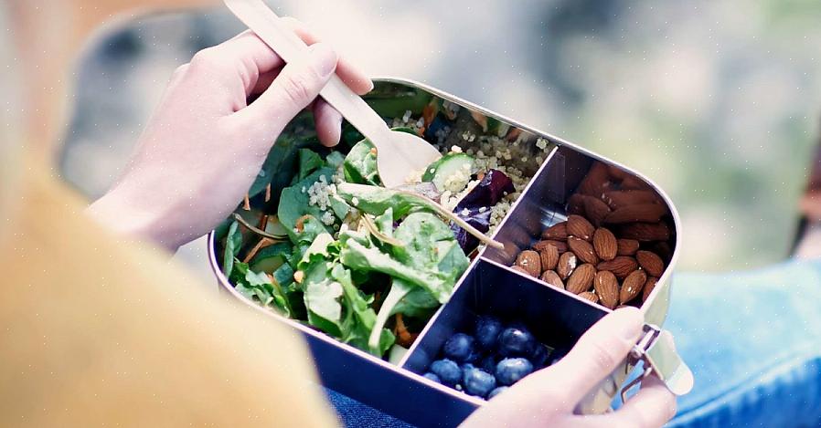 דיאטת הנפח היא תוכנית תזונתית המציעה להגדיל את נפח המזון שאתה אוכל כדי שתוכל לרדת במשקל