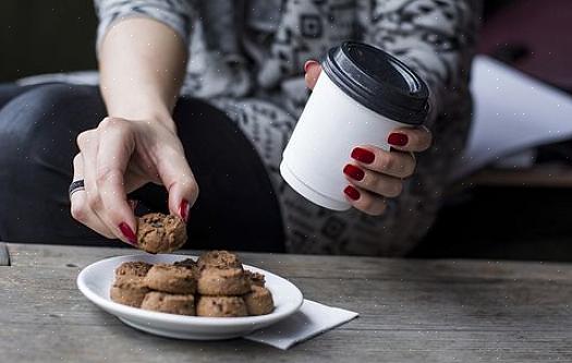 תוספת הסוכר בקינוחים עלולה להזיק כאשר המנות גדולות מדי