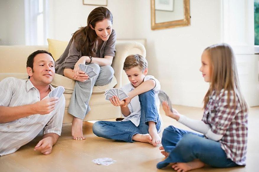 דרך טובה לעשות זאת היא באמצעות ספורט שכן פעילות גופנית כמשפחה מחזקת את קשרי החיבה