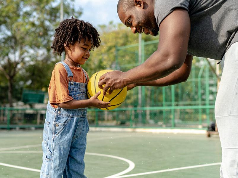 כיצד משפיעה השפעה הורית על הספורט של ילדיהם
