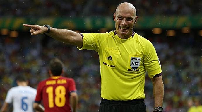 מי היו שופטי גביע העולם