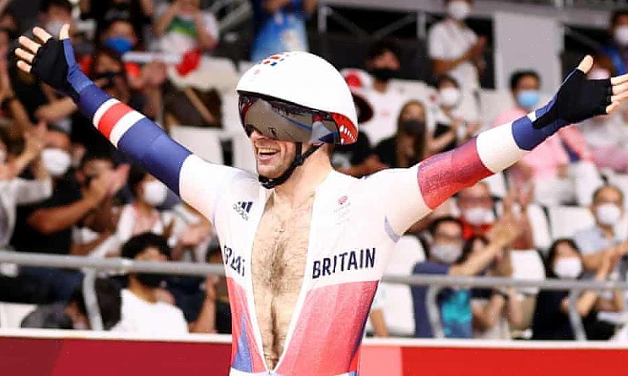 הספורט האחרון שהומצא באנגליה הוא נגזרת של הטניס של המדינה הזו