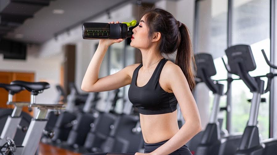 למה כדאי לי לשתות שייק חלבון