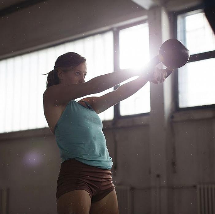 ביצוע תרגילי קרוספיט בבית