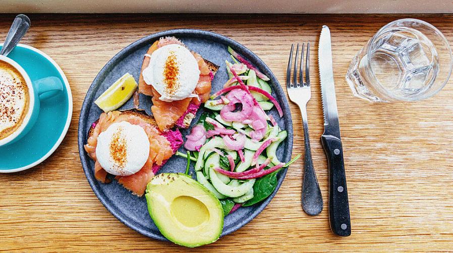 כמה שומנים בריאים למעשה עוזרים לך לבנות מסת שריר